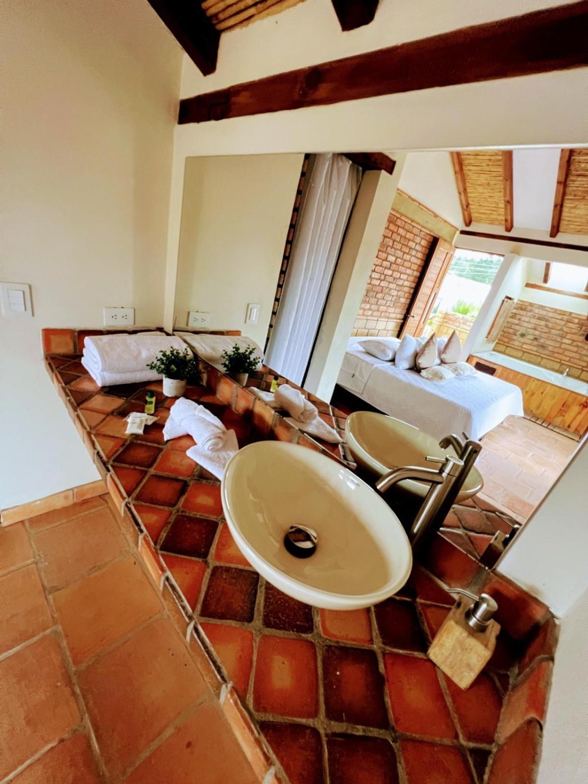 Glamping Pozo Azul, Вилья-де-Лейва Экстерьер фото